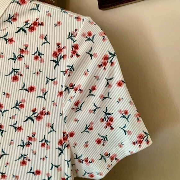 NO Boundaries Crew Ribbed Y2K Ditsy Floral Short Sleeve Top Sz M Juniors Cream - Picture 8 of 13